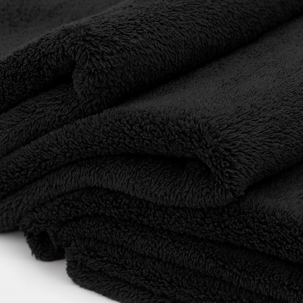 Premium marine microfiber detailing towel for safe application of ceramic coatings on fiberglass gelcoat
